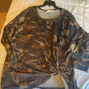 Camo top